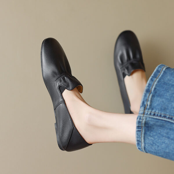 Super Soft~ Women's Square-Toe Flat Shoes, All-Leather Comfortable Flat Grandmother Shoes, Soft-Soled Slip-On Lazy Deep-Mouth Leather Shoes